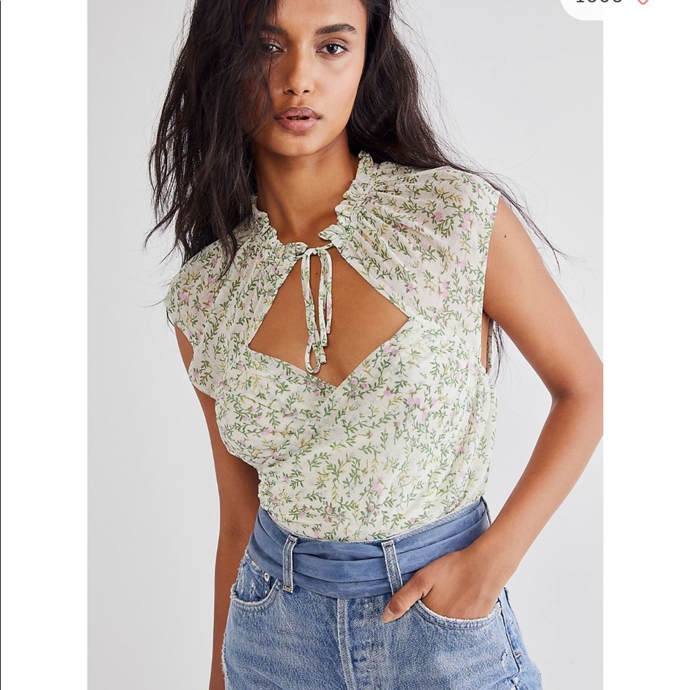 Never worn Free People “Ma Cherie” top!